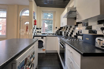 Thumbnail photo of 2 Bedroom Mid Terraced House in 8 Branksome Place, Leeds, LS6 1RQ