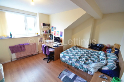 Thumbnail photo of 2 Bedroom Flat in 47 Back Brudenell Grove, Leeds, LS6 1HR