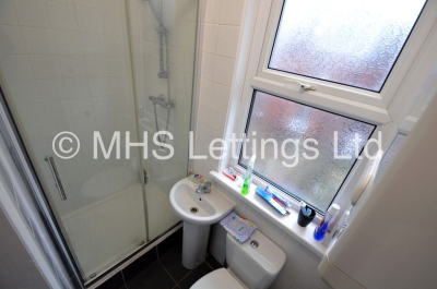 Thumbnail photo of 2 Bedroom Flat in 49 Back Brudenell Grove, Leeds, LS6 1HR