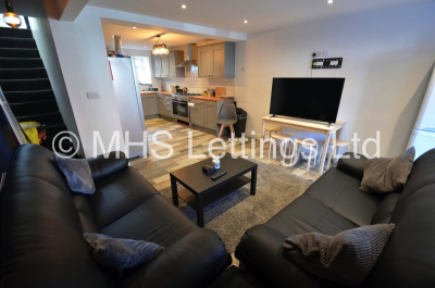 Thumbnail photo of 6 Bedroom Mid Terraced House in 72 Royal Park Avenue, Leeds, LS6 1EY
