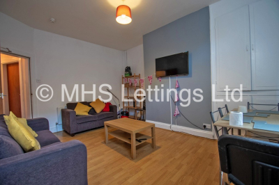 Thumbnail photo of 5 Bedroom Mid Terraced House in 25 Hessle Mount, Leeds, LS6 1EP