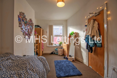 Thumbnail photo of 5 Bedroom Mid Terraced House in 25 Hessle Mount, Leeds, LS6 1EP