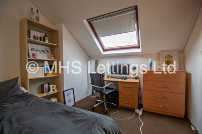 Thumbnail photo of 5 Bedroom Mid Terraced House in 25 Hessle Mount, Leeds, LS6 1EP