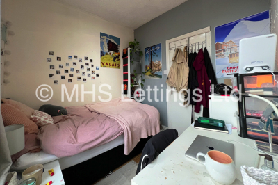 Thumbnail photo of 5 Bedroom Mid Terraced House in 80 Harold Terrace, Leeds, LS6 1LD