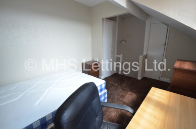 Thumbnail photo of 2 Bedroom Mid Terraced House in 16 Harold Place, Leeds, LS6 1PQ