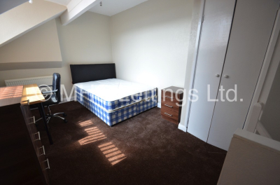 Thumbnail photo of 2 Bedroom Mid Terraced House in 16 Harold Place, Leeds, LS6 1PQ