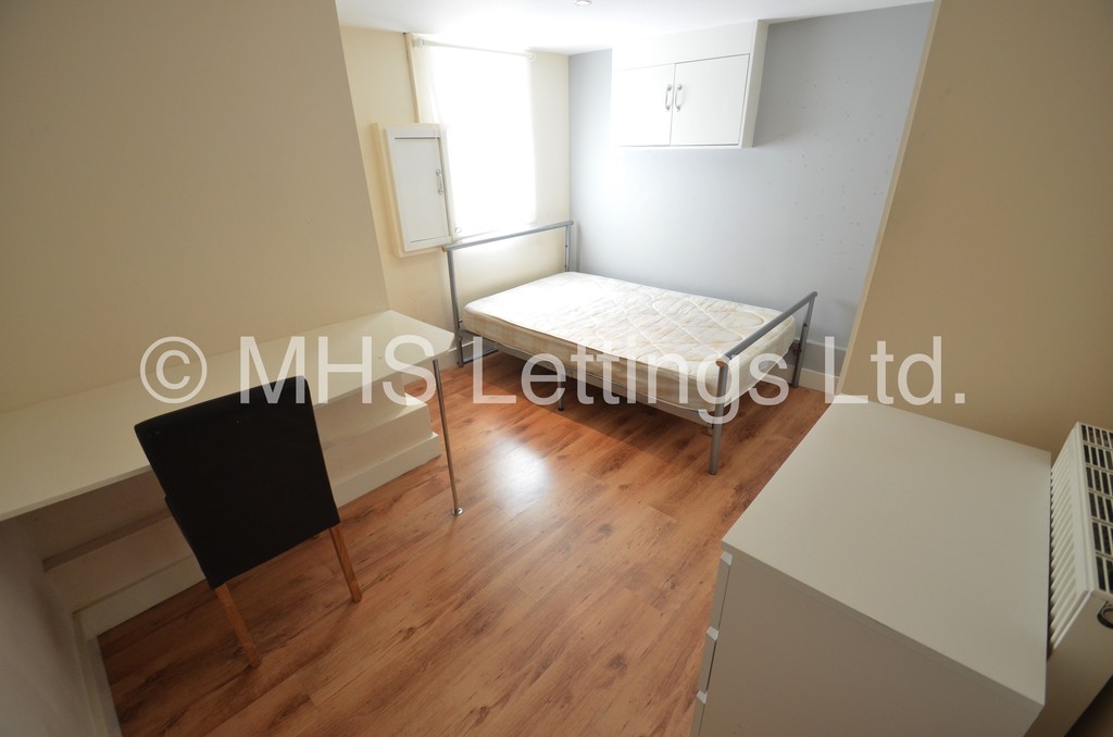 Photo of 1 Bedroom Shared House in Room 1, 36 Hartley Grove, Leeds, LS6 2LD