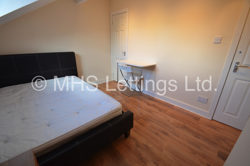 Photo of 1 Bedroom Shared House in Room 6, 36 Hartley Grove, Leeds, LS6 2LD