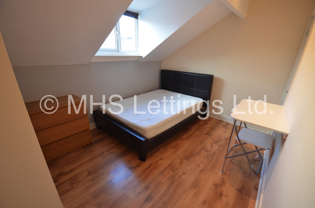 Photo of 1 Bedroom Shared House in Room 6, 36 Hartley Grove, Leeds, LS6 2LD