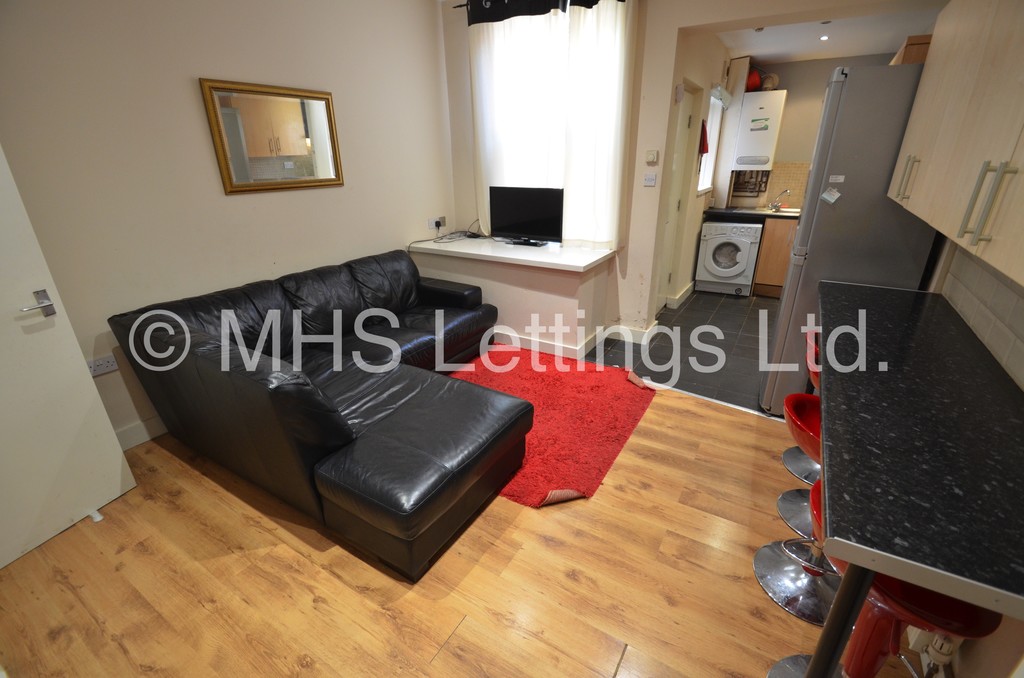 Photo of 1 Bedroom Shared House in Room 3, 36 Hartley Grove, Leeds, LS6 2LD