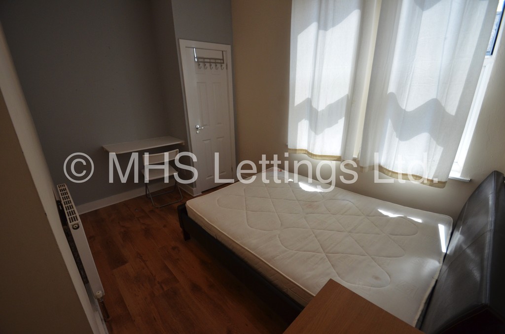 Photo of 1 Bedroom Shared House in Room 3, 36 Hartley Grove, Leeds, LS6 2LD