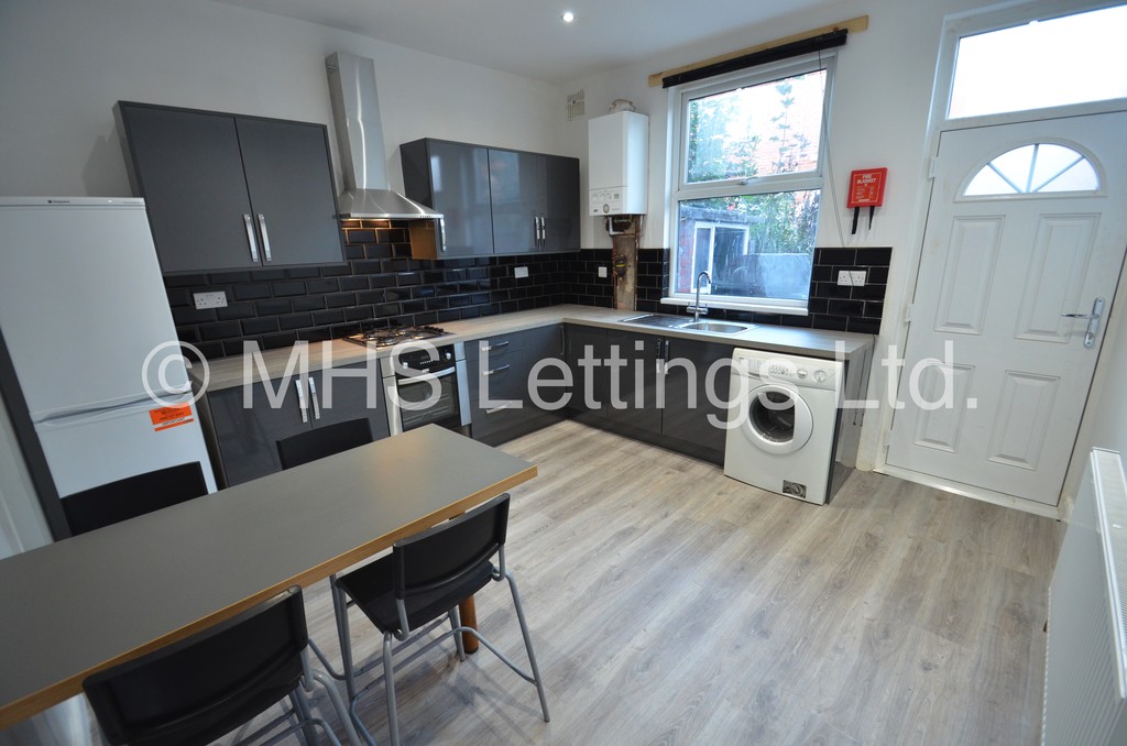 18 School View, Leeds, LS6 1EN