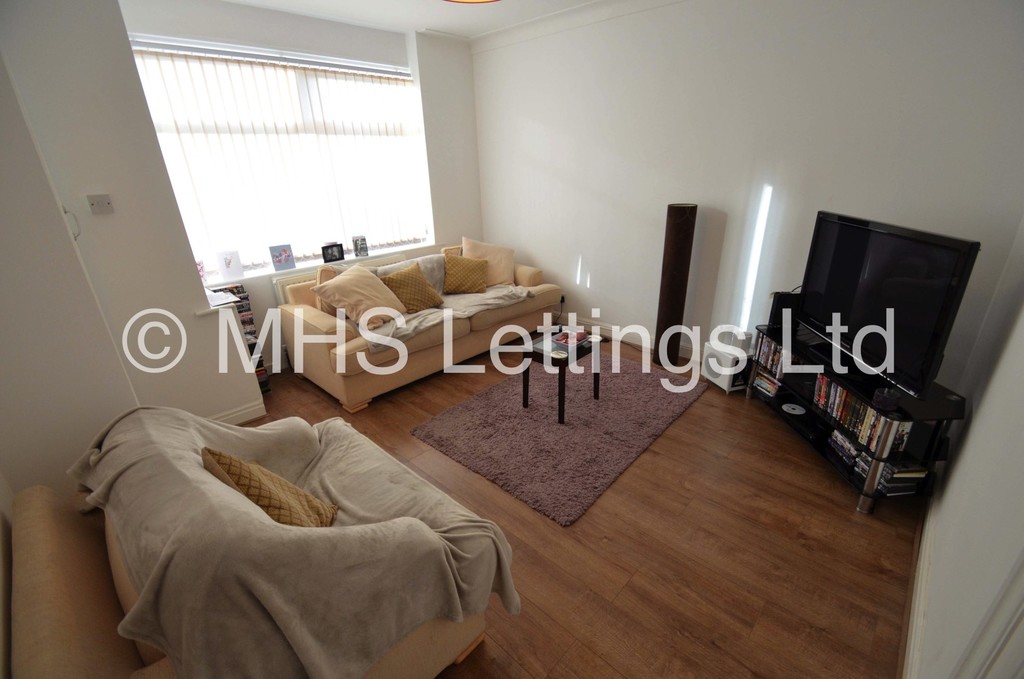 22 Park View Avenue, Leeds, LS4 2LH