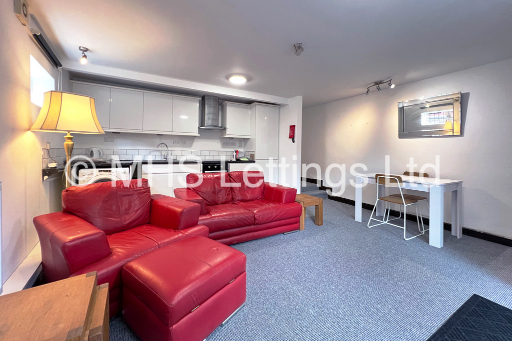 Photo of 2 Bedroom Flat in 1 Brookfield Place, Leeds, LS6 4EH