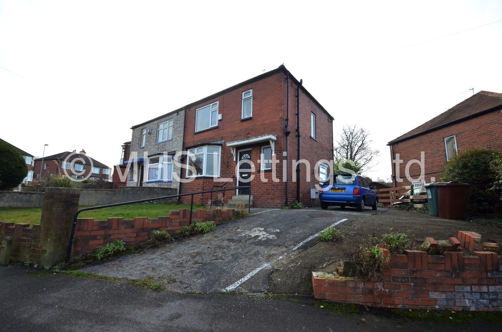 Photo of 3 Bedroom Semi-Detached House in 130 Eden Crescent, Leeds, LS4 2TR