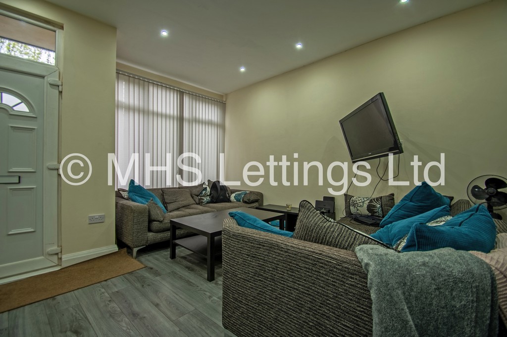 Photo of 2 Bedroom Mid Terraced House in 5 Stanmore Avenue, Leeds, LS4 2RP