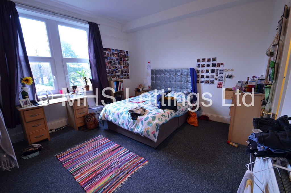 Photo of 5 Bedroom Semi-Detached House in 152 Otley Road, Leeds, LS16 5JX