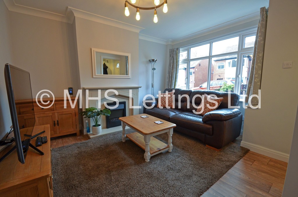 40 Welton Mount, Leeds, LS6 1ET