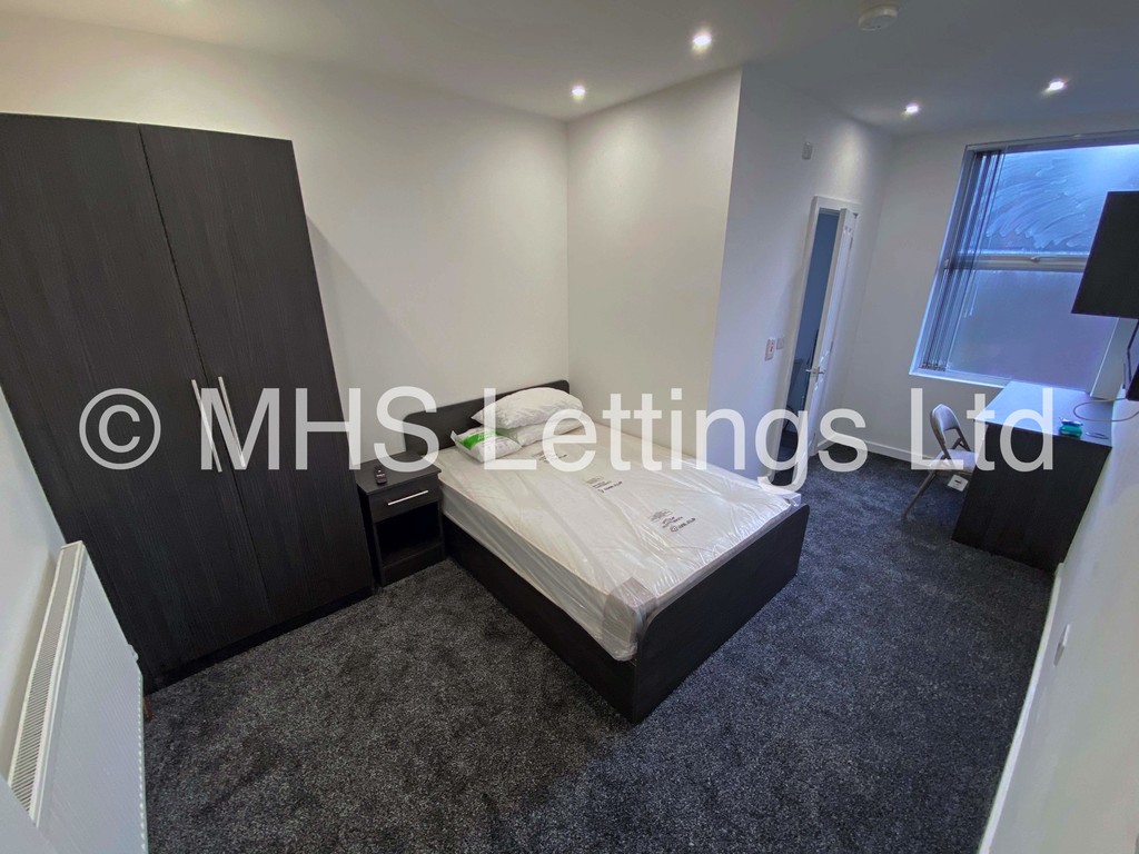 Photo of 2 Bedroom Apartment in Flat 2, 24 Kensington Terrace, Leeds, LS6 1BE