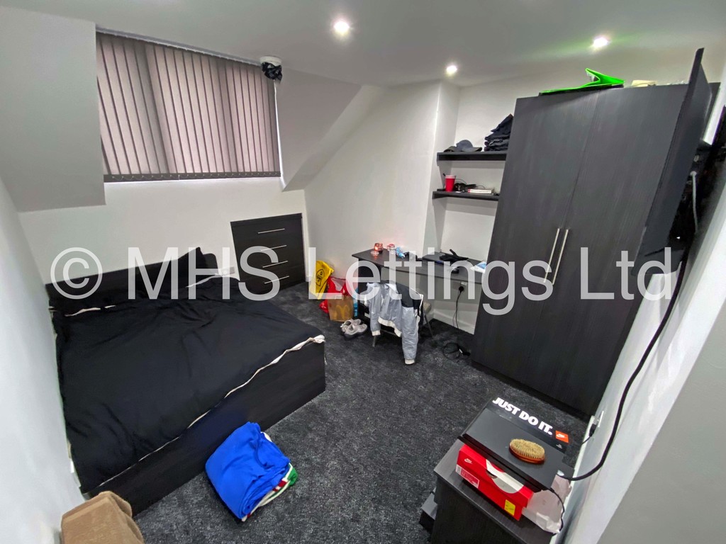 Photo of 2 Bedroom Penthouse in Flat 3, 24 Kensington Terrace, Leeds, LS6 1BE