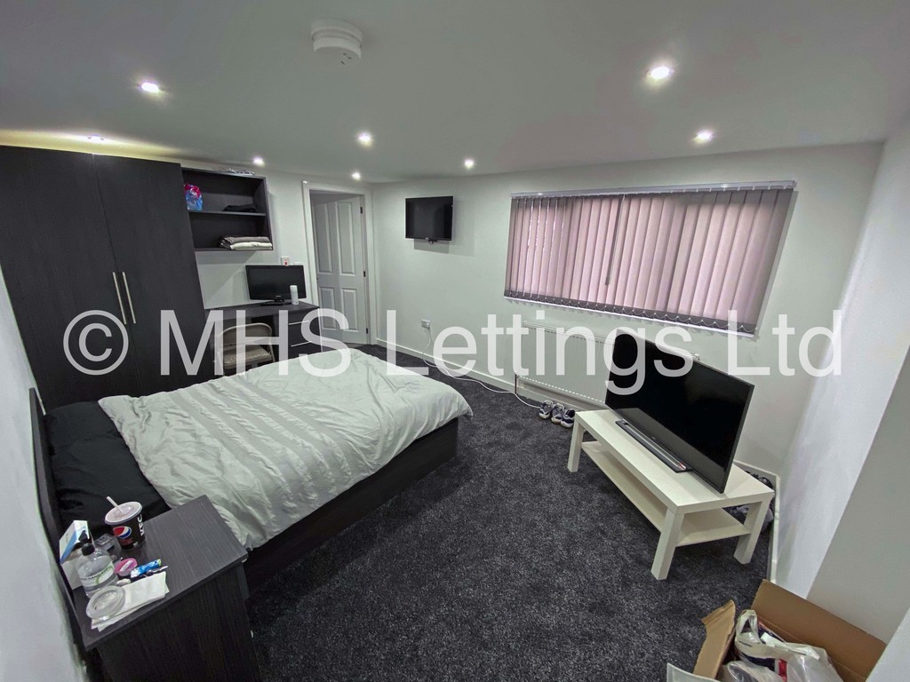 Photo of 2 Bedroom Penthouse in Flat 3, 24 Kensington Terrace, Leeds, LS6 1BE