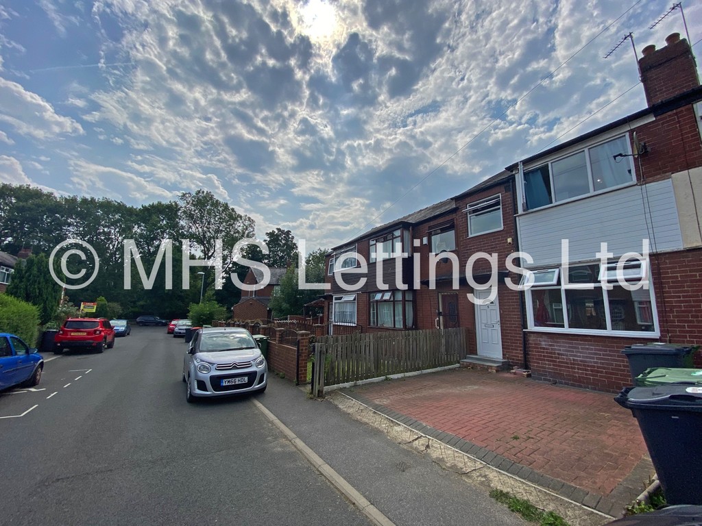 Photo of 2 Bedroom Mid Terraced House in 5 Park View Grove, Leeds, LS4 2LQ