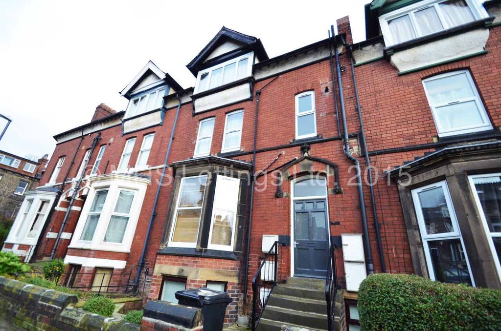 Photo of 4 Bedroom Flat in Flat 2, 18 Regent Park Avenue, Leeds, LS6 2AU