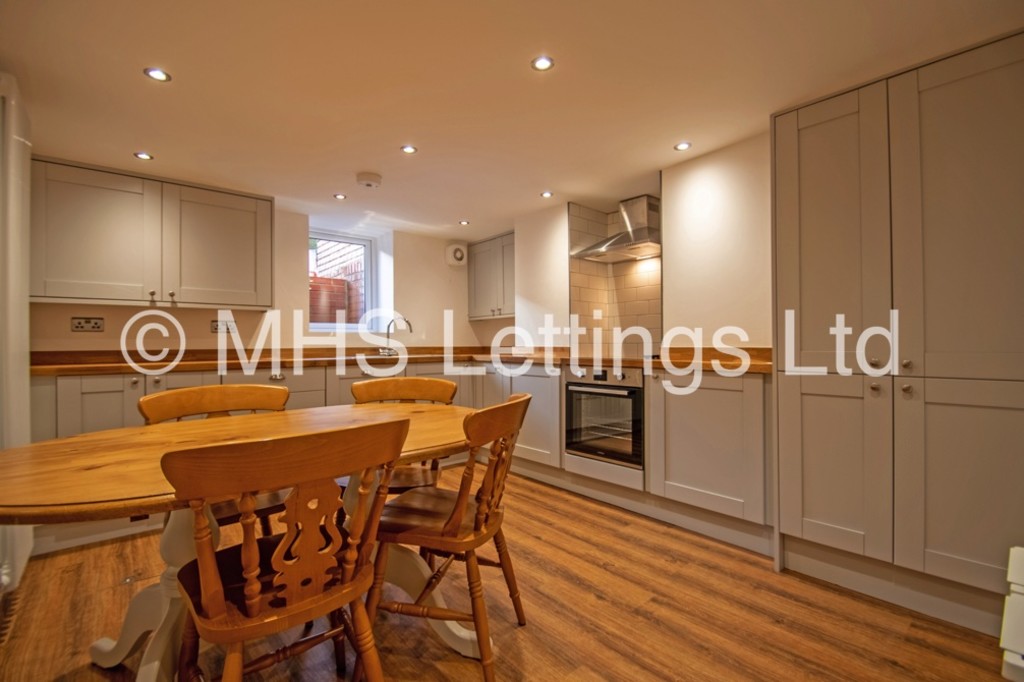 Photo of 2 Bedroom Mid Terraced House in 26 Martin Terrace, Leeds, LS4 2JY
