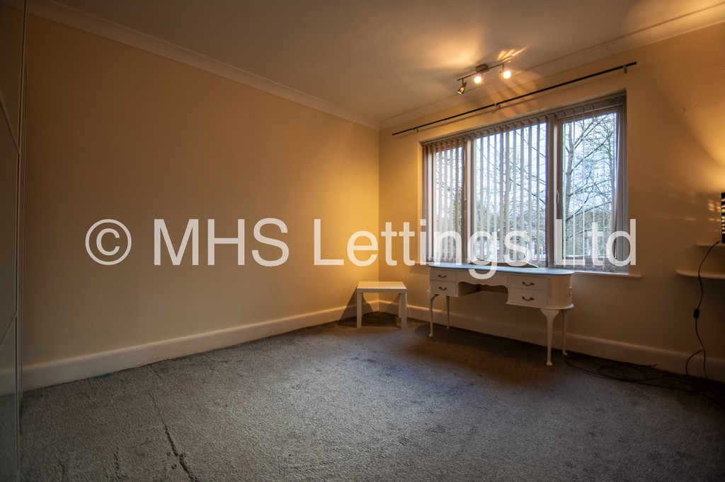 Photo of 2 Bedroom Flat in 145 Otley Road, Leeds, LS6 3PX