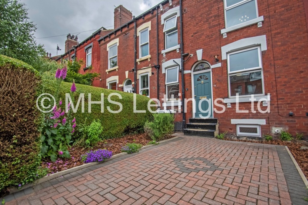 Photo of 2 Bedroom Mid Terraced House in 24 Haddon Place, Leeds, LS4 2JU