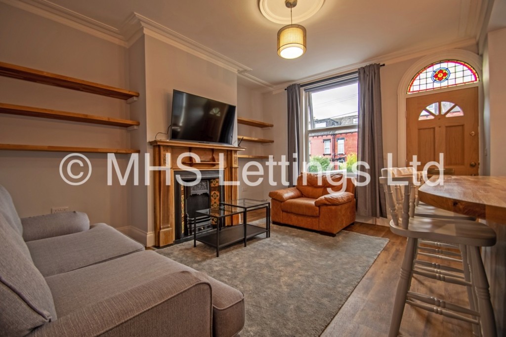 Photo of 2 Bedroom Mid Terraced House in 24 Haddon Place, Leeds, LS4 2JU