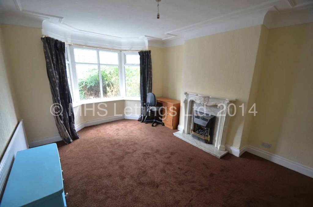 Photo of 4 Bedroom Semi-Detached House in 24 Becketts Park Drive, Leeds, LS6 3PB