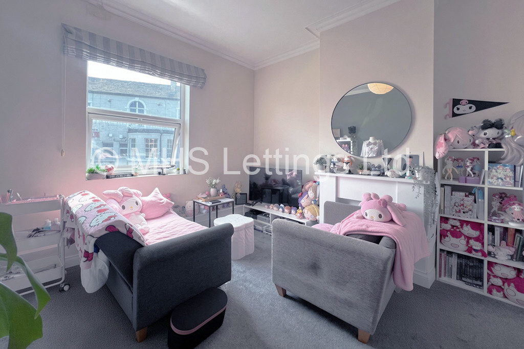 Photo of 1 Bedroom Mid Terraced House in 7 Beech Avenue, Leeds, LS12 3AH