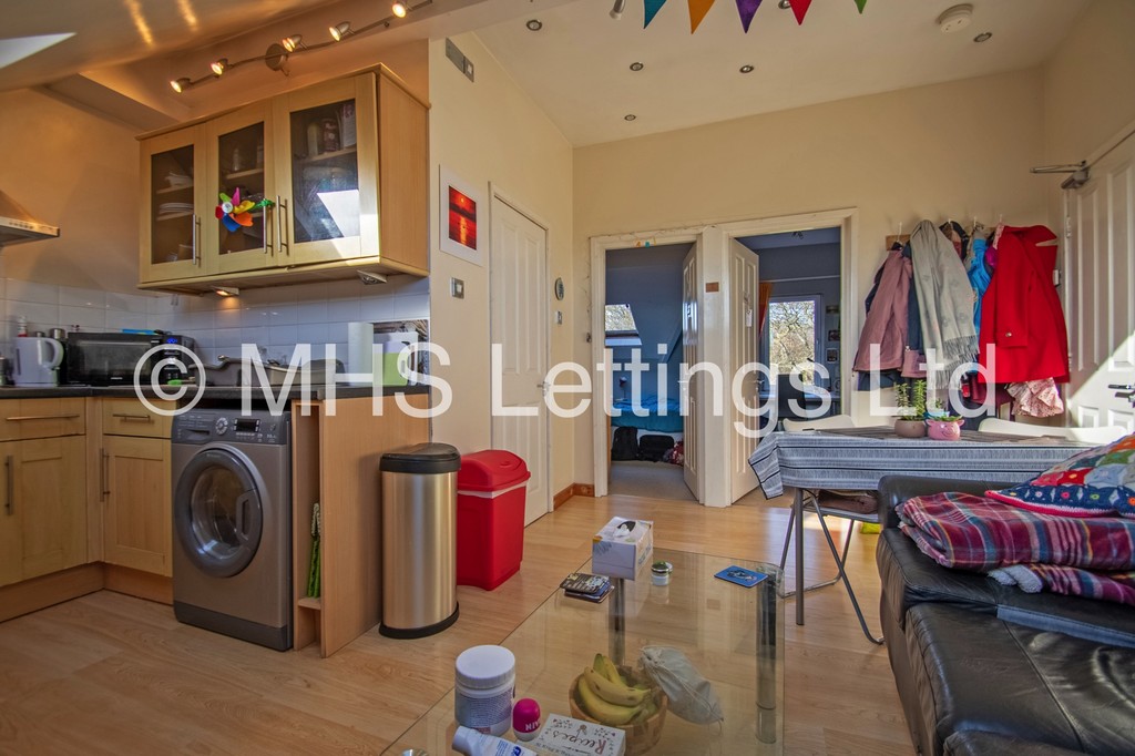 Photo of 2 Bedroom Flat in Flat A (Top), 2 Richmond Road, Leeds, LS6 1BX