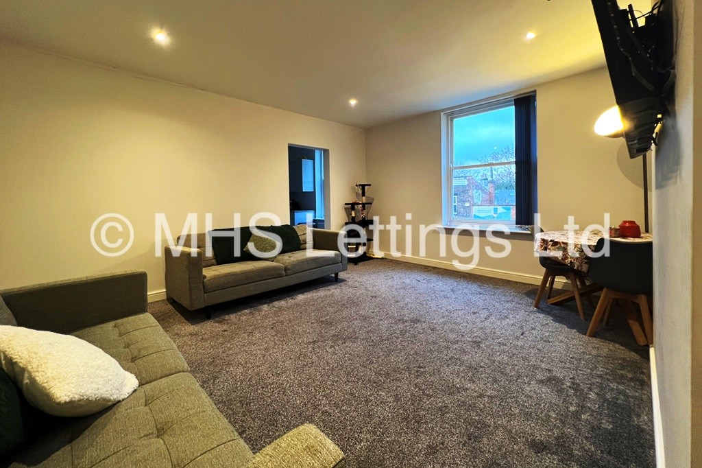 Photo of 3 Bedroom Flat in 32 Back Regent Park Terrace, Leeds, LS6 2AX