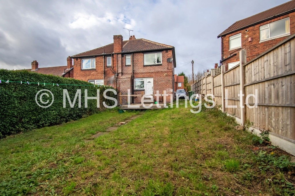 Photo of 2 Bedroom Semi-Detached House in 3 Burley Wood Lane, Leeds, LS4 2SU