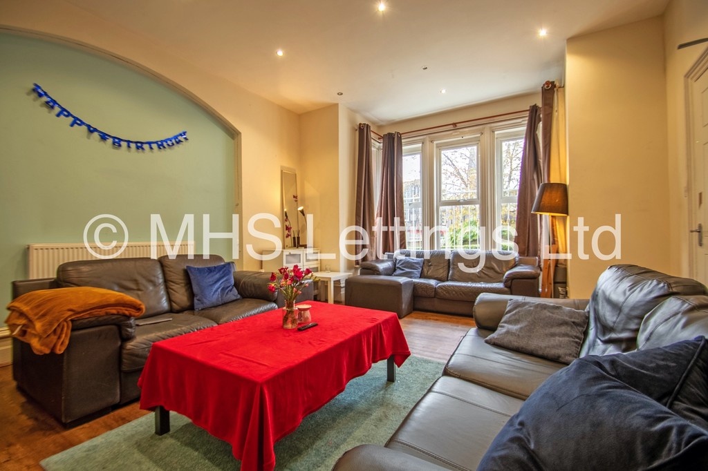 Photo of 12 Bedroom End Terraced House in Regent House, 4 Grosvenor Road, Leeds, LS6 2DZ