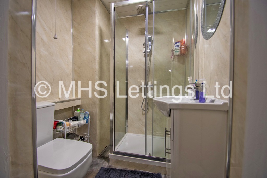 Photo of 2 Bedroom Flat in 4a Grosvenor Road, Leeds, LS6 2DZ