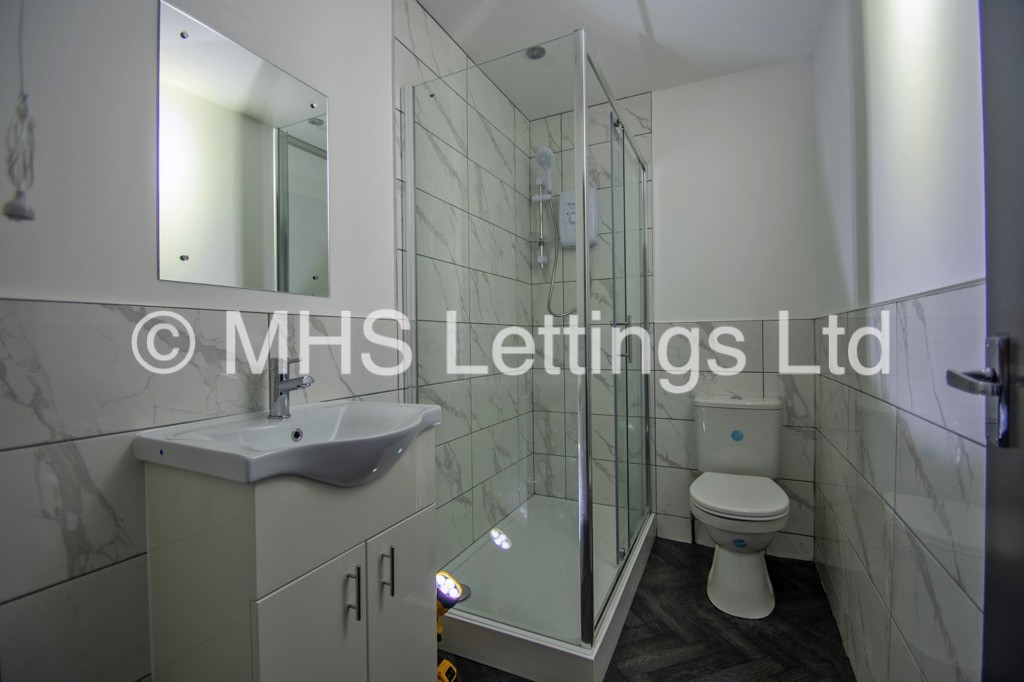 Photo of 1 Bedroom Flat in Flat 2, 1 Raincliffe Street, Leeds, LS9 9LW