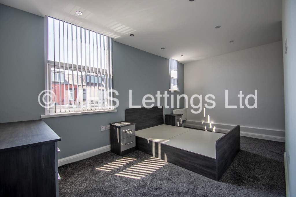 Photo of 1 Bedroom Flat in Flat 2, 1 Raincliffe Street, Leeds, LS9 9LW