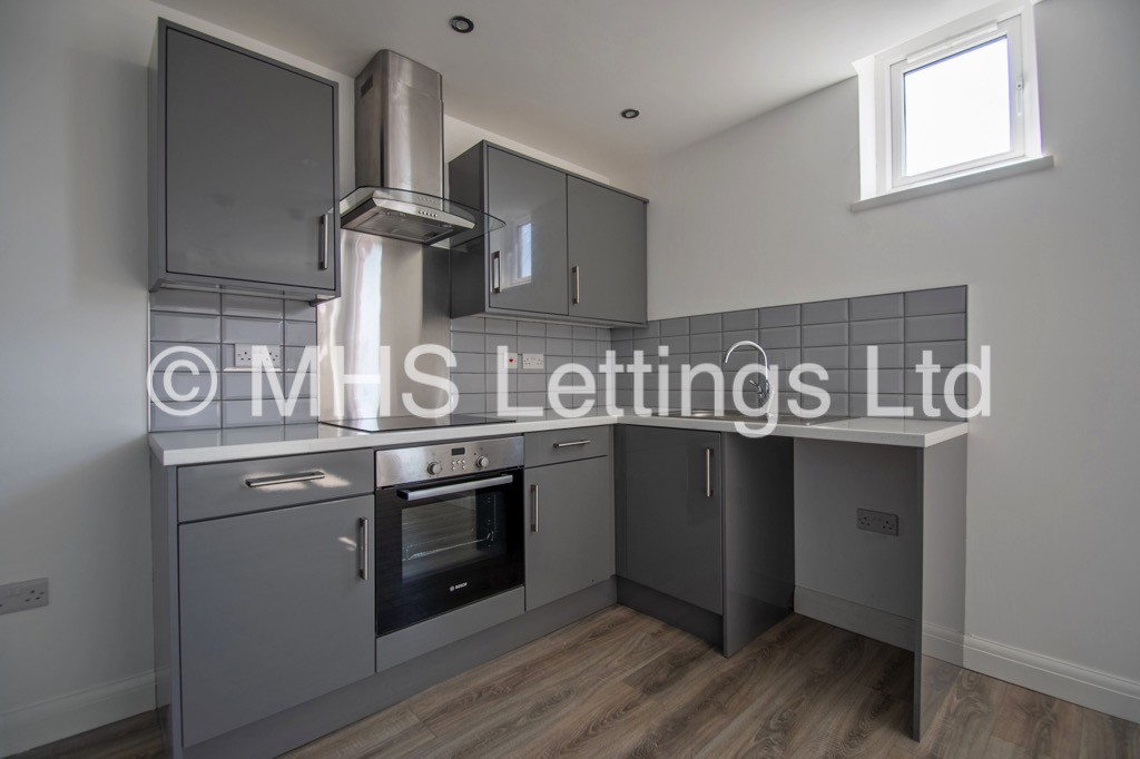 Photo of 1 Bedroom Flat in Flat 2, 1 Raincliffe Street, Leeds, LS9 9LW