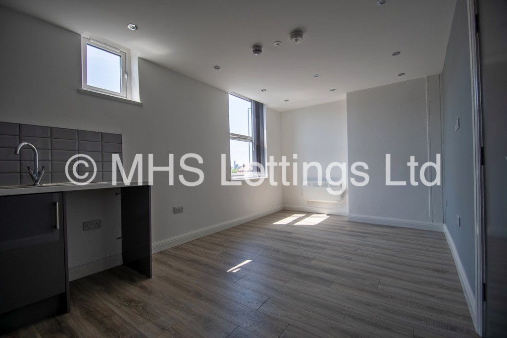 Photo of 1 Bedroom Flat in Flat 2, 1 Raincliffe Street, Leeds, LS9 9LW