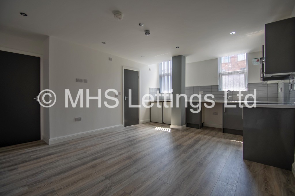 Photo of 1 Bedroom Flat in Flat 1, 1 Raincliffe Street, Leeds, LS9 9LW