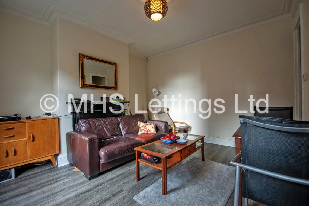 Photo of 2 Bedroom Mid Terraced House in 16 Harold Street, Leeds, LS6 1PL