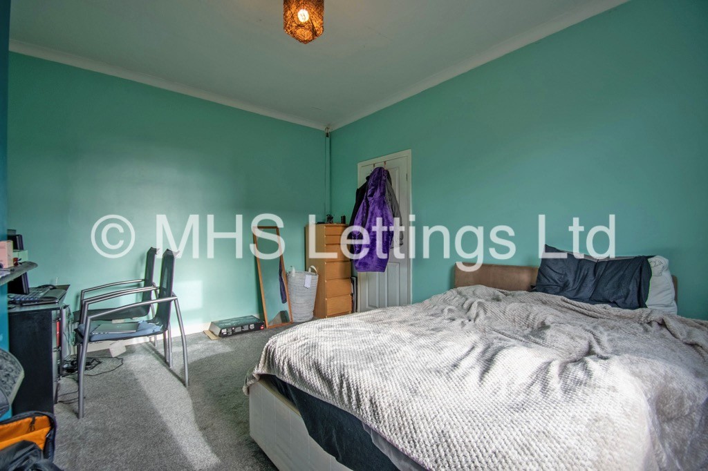 Photo of 2 Bedroom Mid Terraced House in 16 Harold Street, Leeds, LS6 1PL