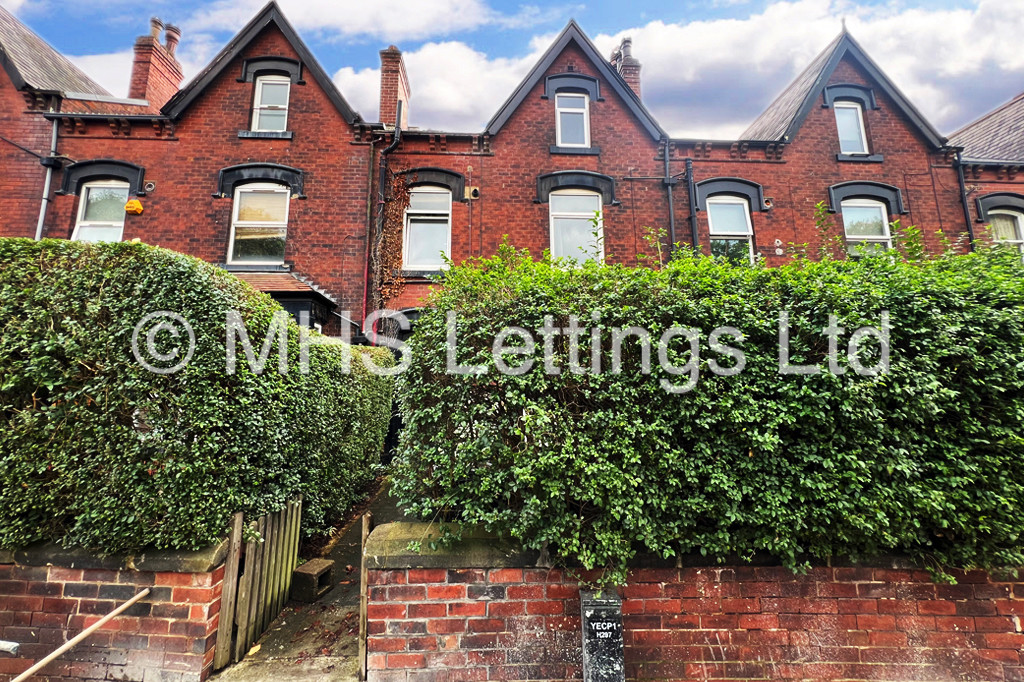 Photo of 2 Bedroom Ground Floor Flat in Ground Floor, 4 Norville Terrace, Leeds, LS6 1BS