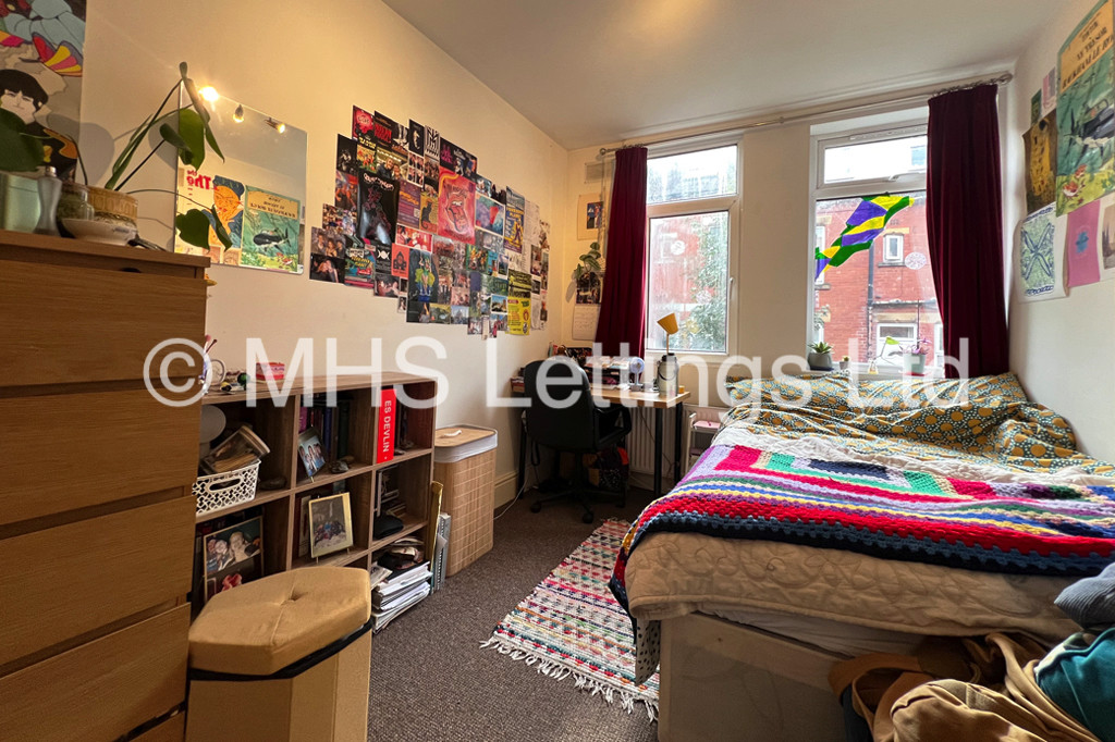 Photo of 2 Bedroom Ground Floor Flat in Ground Floor, 4 Norville Terrace, Leeds, LS6 1BS