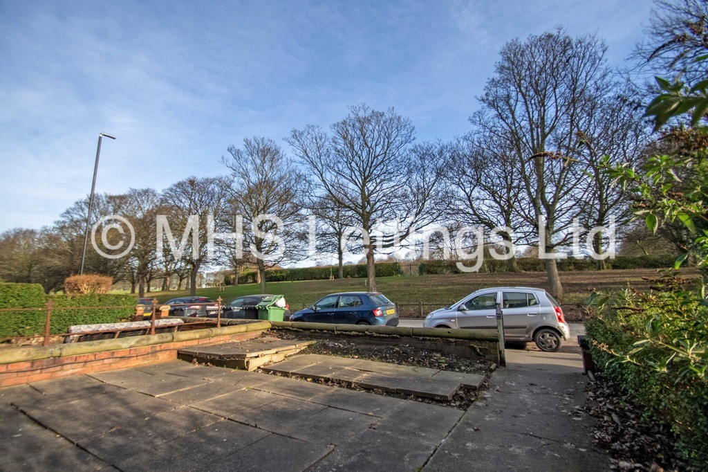 Photo of 1 Bedroom Shared Flat in Flat 3, 175 Hyde Park Road, Leeds, LS6 1AH