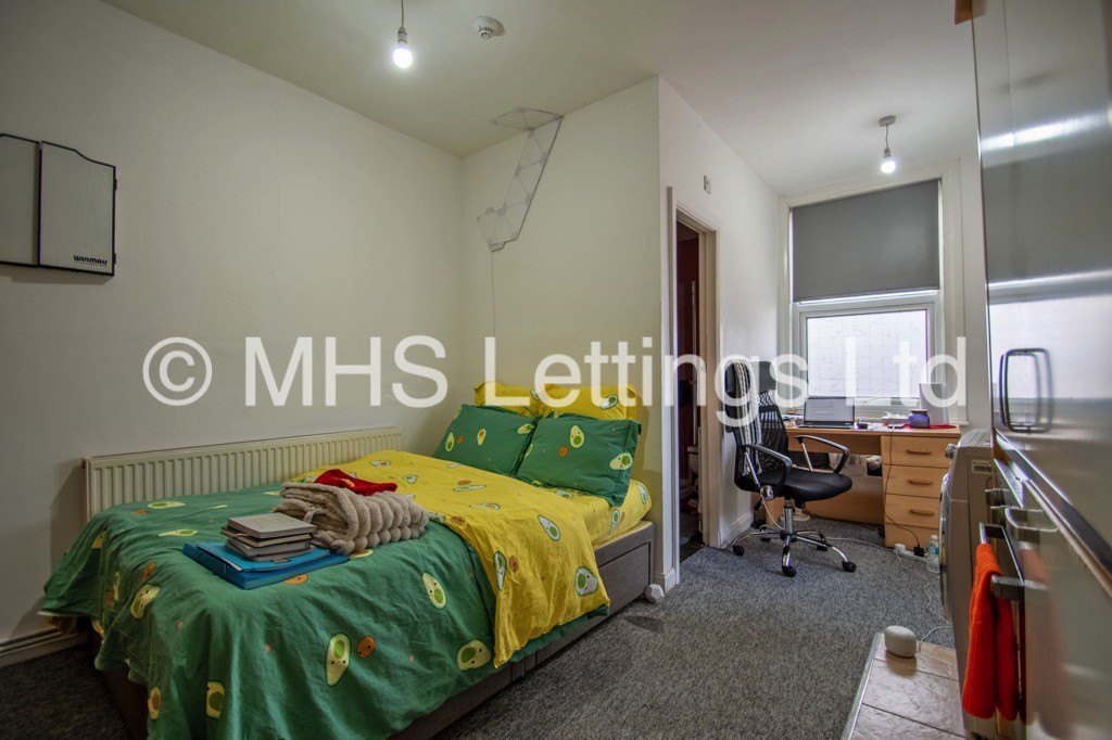 Flat 3, 175 Hyde Park Road, Leeds, LS6 1AH