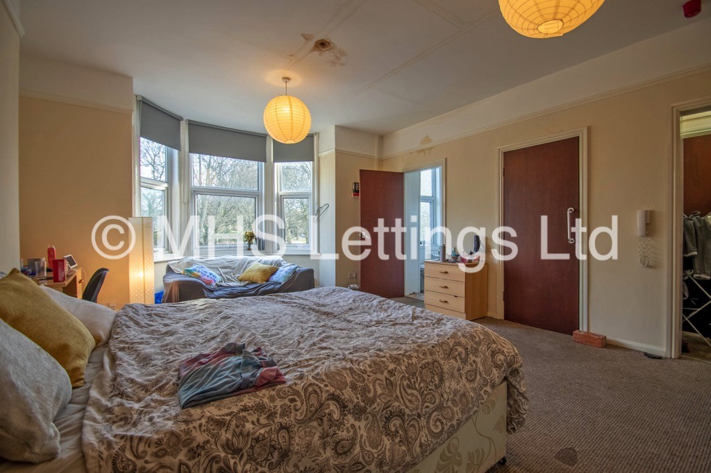 Photo of 1 Bedroom Shared Flat in Flat 5, 175 Hyde Park Road, Leeds, LS6 1AH